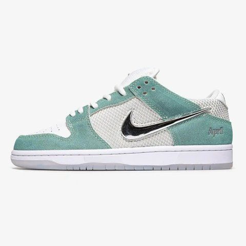 April Skateboards x Nike SB Dunk Low Turbo Green Chrome VZ18761 фото